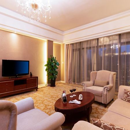 Отель Nh Shenyang Yuhong Экстерьер фото